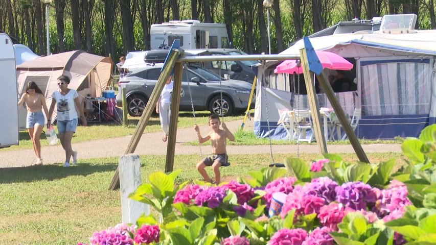 Un camping a rebosar en el oriente asturiano