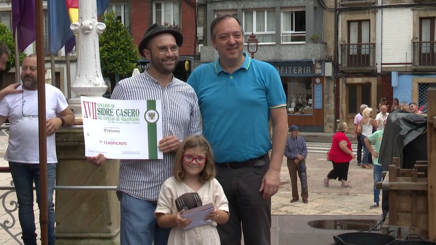 Un llagarero de Pueyes gana el Concurso de Sidra Casera de Villaviciosa