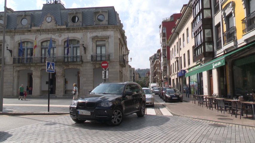 El pleno del Ayuntamiento de Siero aprueba la ordenanza municipal que regula las zonas de bajas emisiones en el concejo