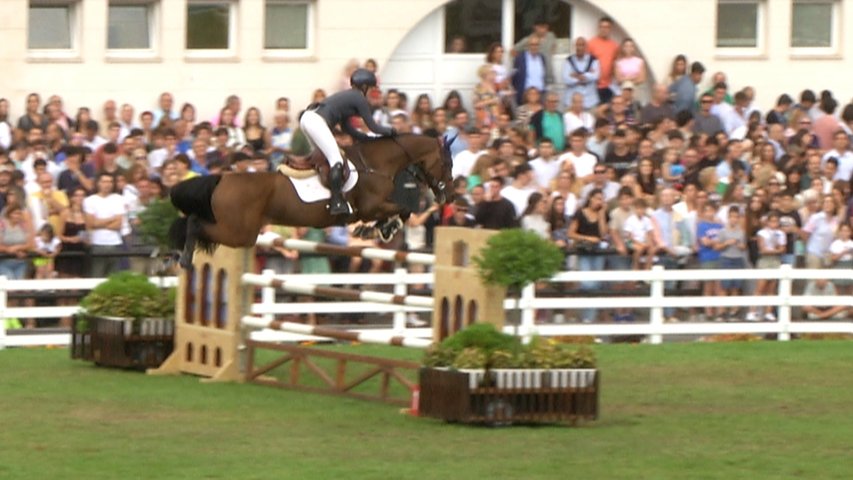 Olivia Álvarez triunfa en el CSI2*