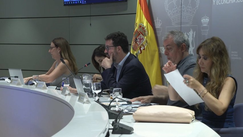 Trabajo plantea bonificar contratos a las pymes para facilitar la reducción de la jornada laboral