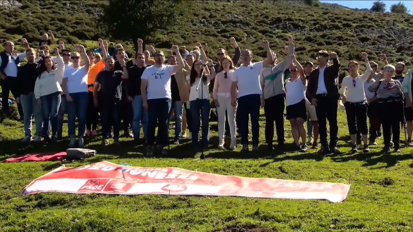 Los socialistas rinden homenaje en el Pozo Funeres a los mineros y militantes asesinados