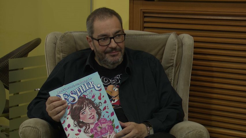 El guionista Carlos Pontela presenta 'La boda de Esther'