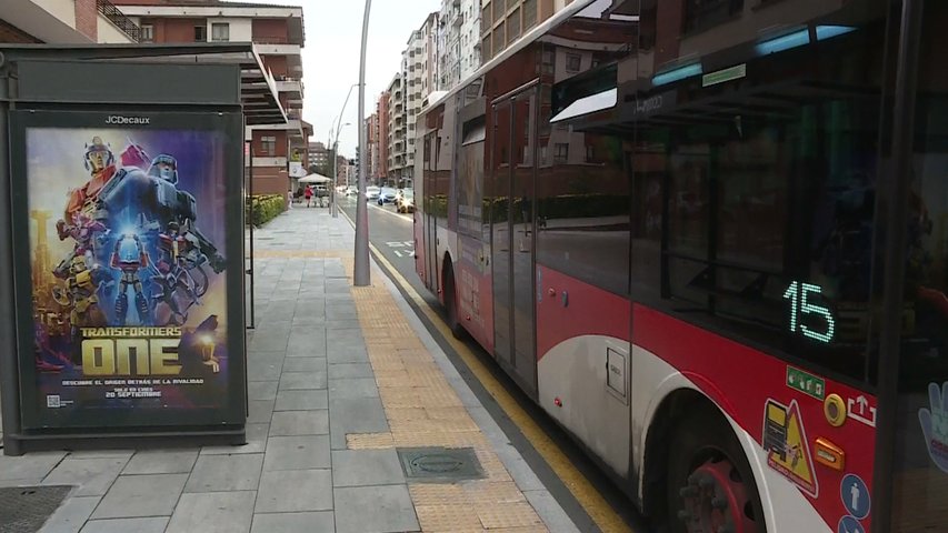 Herida un mujer al sufrir un atropello en Pablo Iglesias tras cruzar de forma indebida