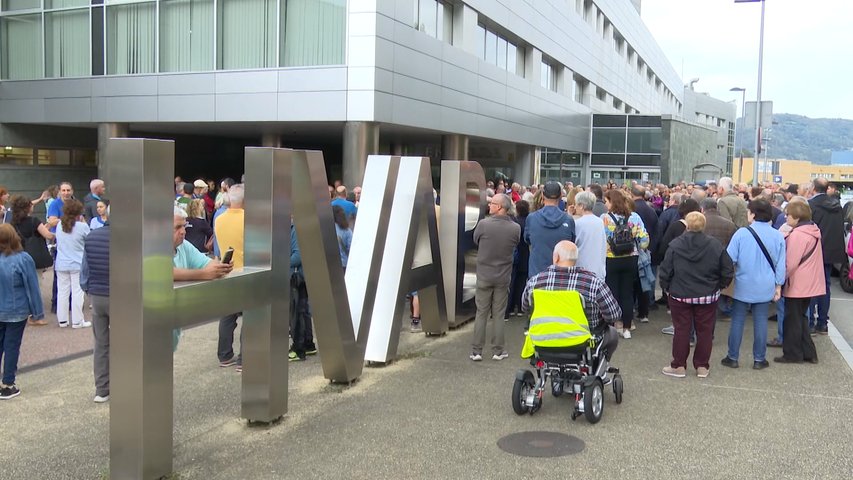 Más de 300 personas denuncian las carencias en atención primaria y hospitalaria en el Caudal