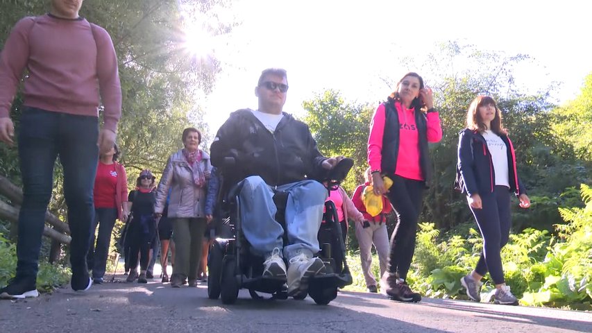 La XII Ruta de los Vaqueros de Alzada homenajea a la trashumancia de Asturias a Torrestío