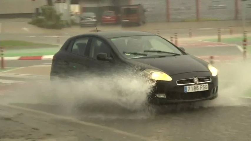 Cataluña y la provincia de Castellón en aviso naranja por lluvias, tormentas y granizo