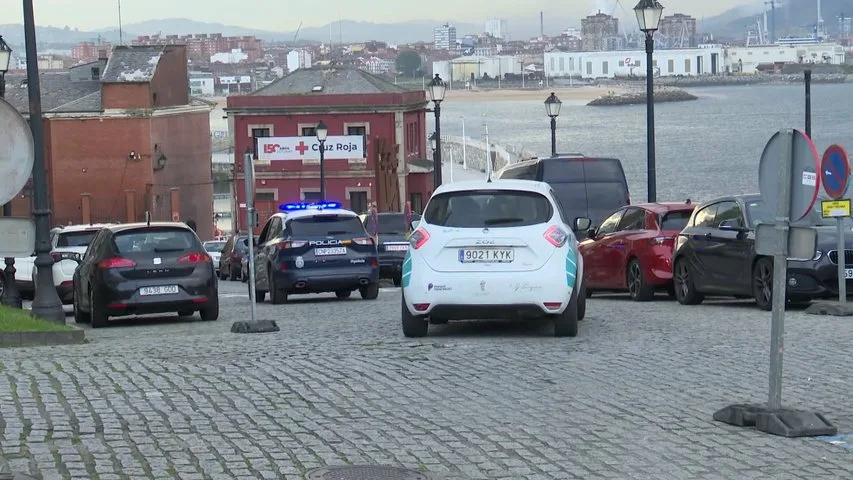 Despliegue policial en Gijón por la presunta presencia de un hombre armado