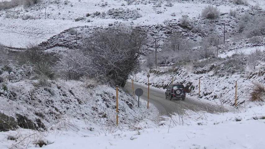 Carreteras nevadas en pleno diciembre