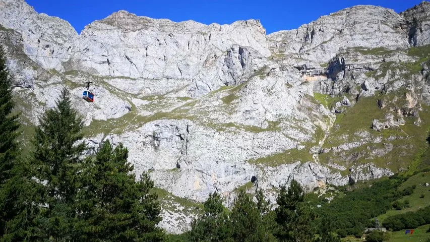 Cantabria regulará el acceso a Fuente Dé para evitar la masificación turística en esta zona protegida