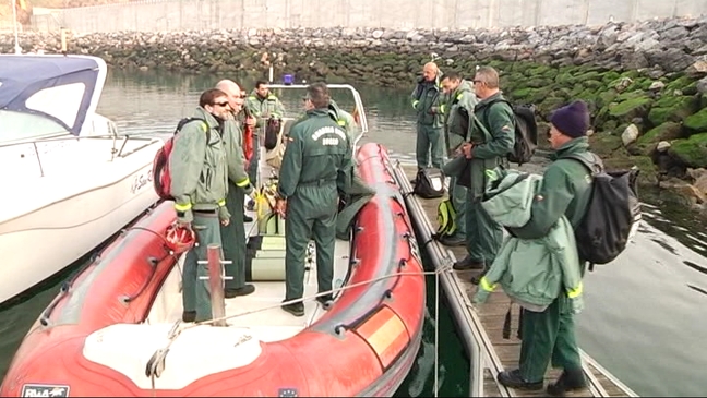 Los Buzos Buscan En El Barco A Los Dos Tripulantes Aun Desaparecidos ...